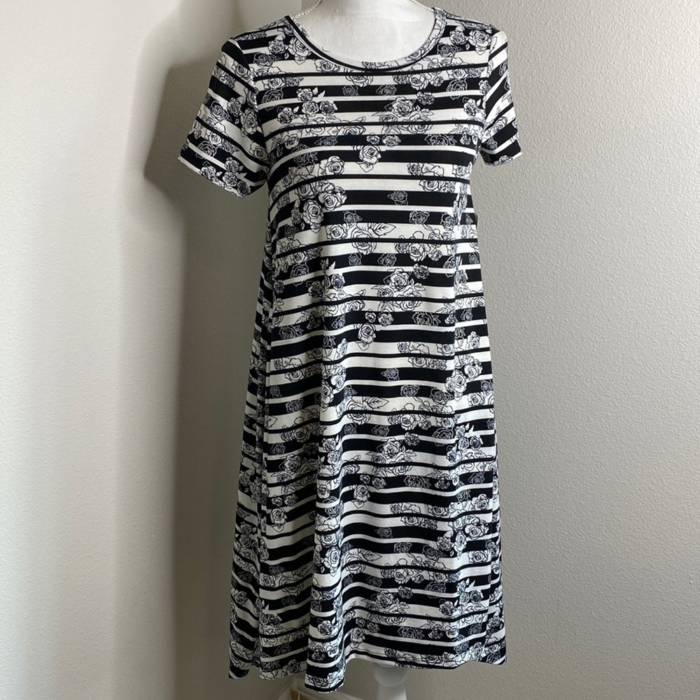 LuLaRoe Carly